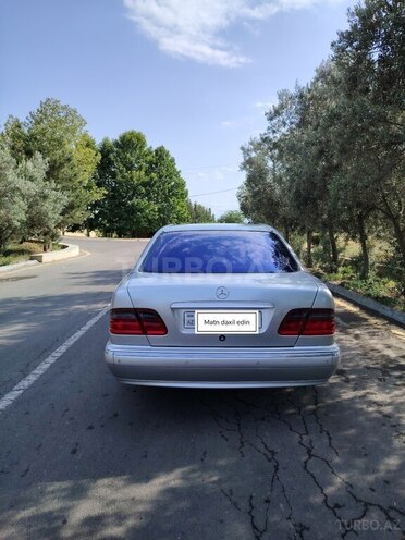 Mercedes E 200 d 2000, 256,000 km - 2.2 l - Bərdə