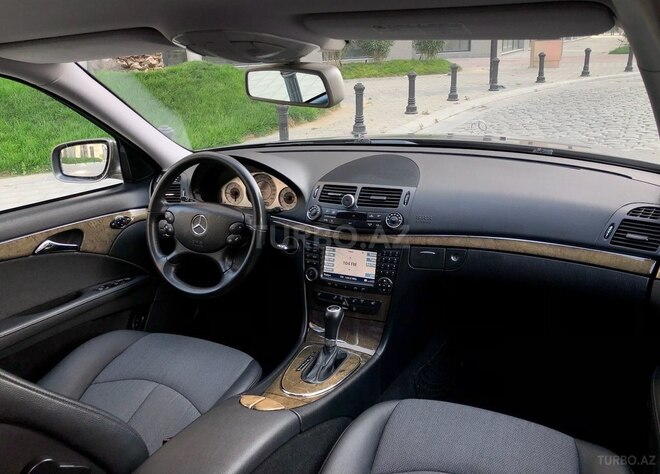 Mercedes E 220 d 2007, 299,000 km - 2.2 l - Bakı