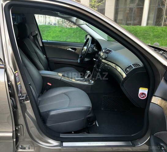 Mercedes E 220 d 2007, 299,000 km - 2.2 l - Bakı