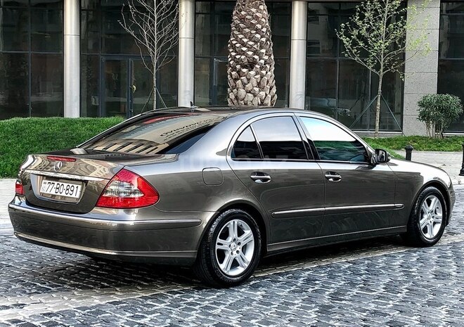 Mercedes E 220 d 2007, 299,000 km - 2.2 l - Bakı