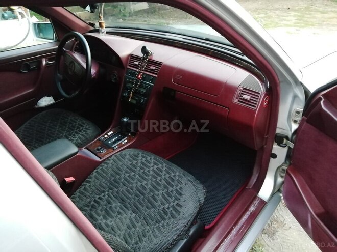 Mercedes C 230-6