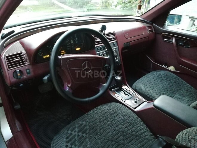 Mercedes C 230-4