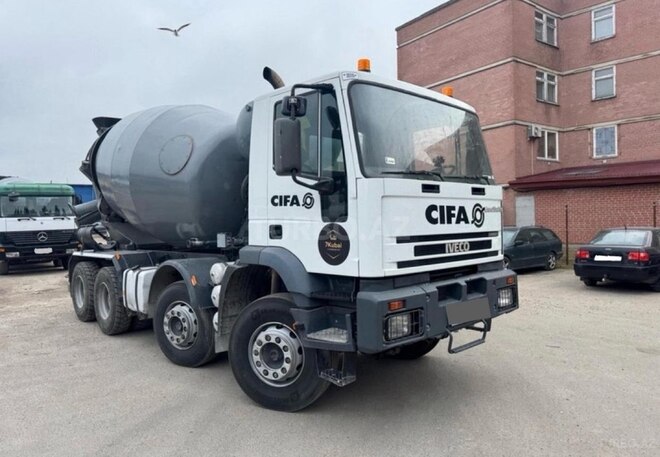 Iveco Trakker 2004, 286,000 km - 12.0 l - Bakı