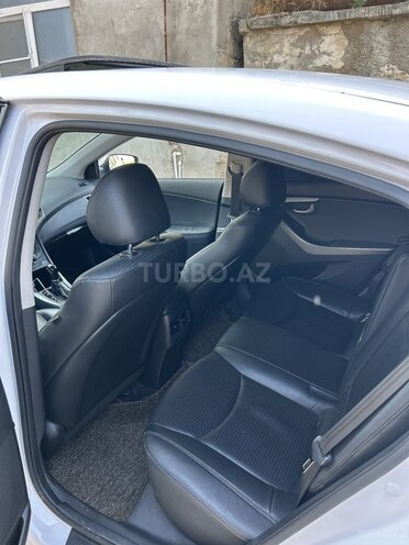 Hyundai Avante 2015, 195,000 km - 1.6 л - Bakı