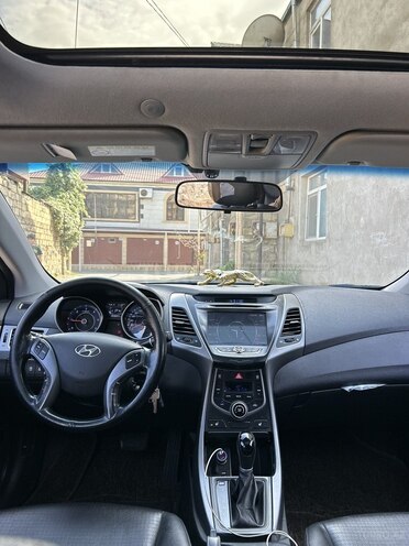 Hyundai Avante 2015, 195,000 km - 1.6 л - Bakı