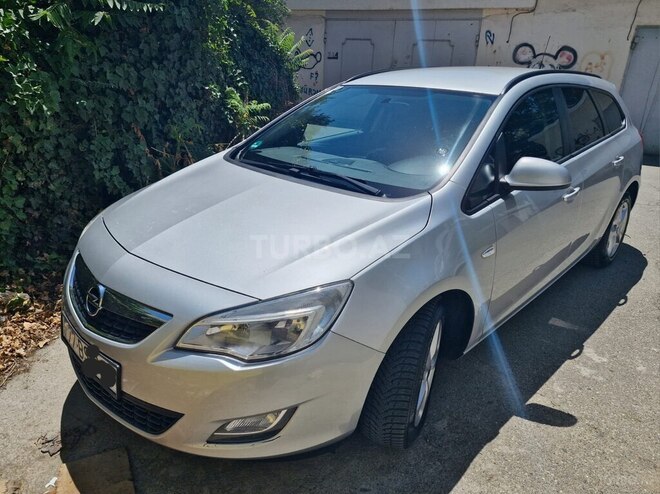 Opel Astra 2011, 220,000 km - 1.3 l - Bakı
