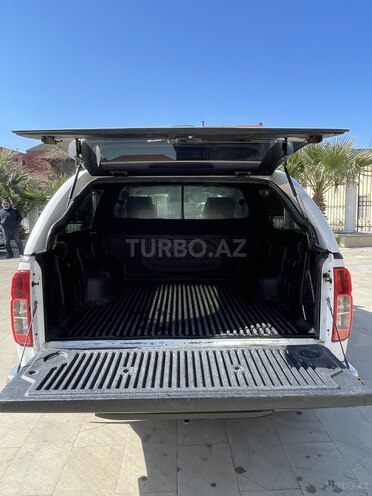 Nissan Navara 2013, 260,000 km - 2.5 l - Bakı