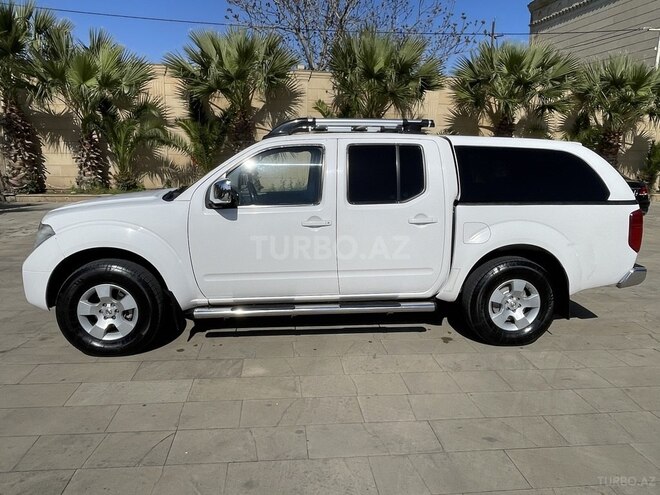 Nissan Navara 2013, 260,000 km - 2.5 l - Bakı