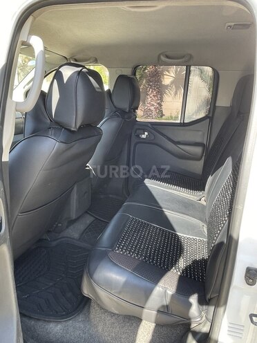 Nissan Navara 2013, 260,000 km - 2.5 l - Bakı