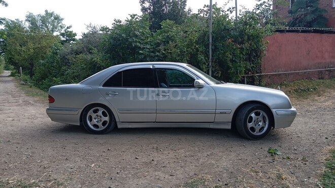 Mercedes E 320 2000, 537,000 km - 3.2 l - Bakı