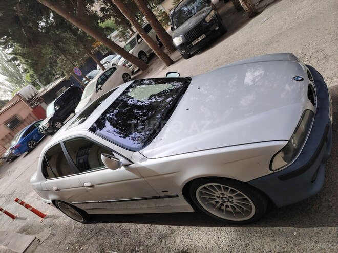 BMW 525 2001, 310,000 km - 2.5 l - Bakı