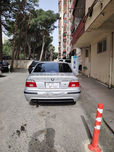 BMW 525 2001, 310,000 km - 2.5 l - Bakı