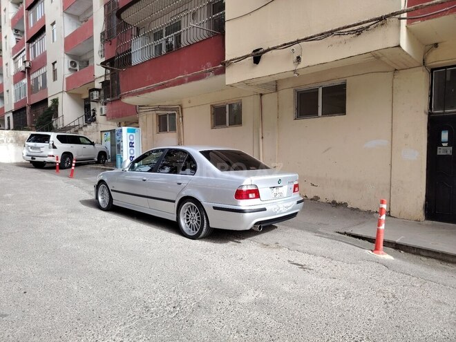 BMW 525 2001, 310,000 km - 2.5 l - Bakı