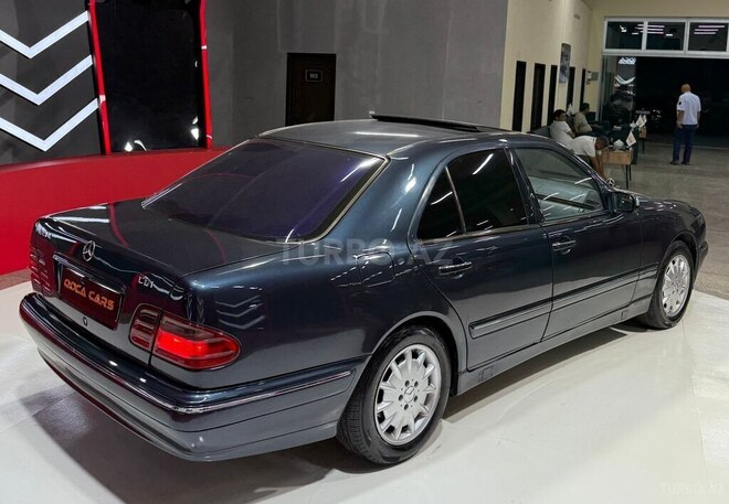 Mercedes E 270 2000, 322,033 km - 2.7 l - Sumqayıt