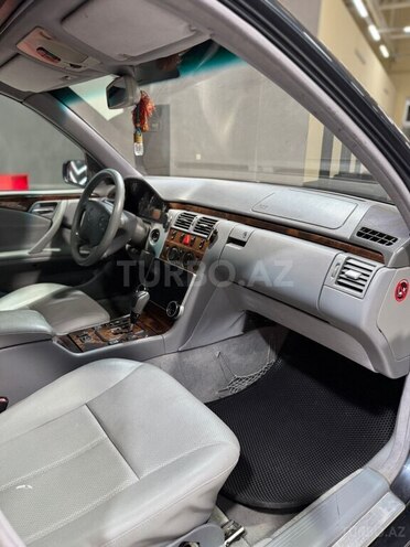Mercedes E 270 2000, 322,033 km - 2.7 l - Sumqayıt