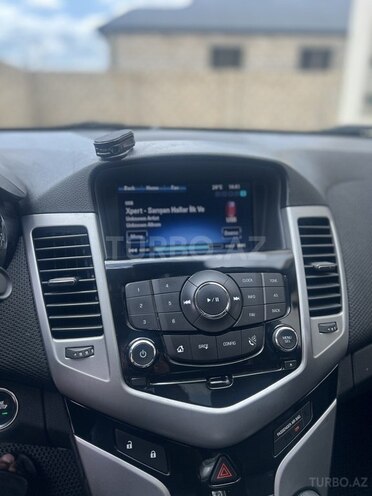 Chevrolet Cruze-17