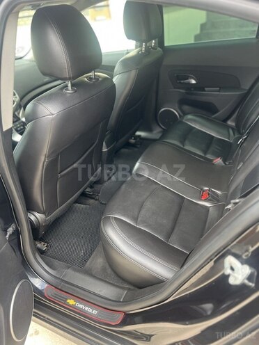 Chevrolet Cruze-15