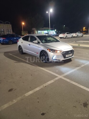 Hyundai Elantra 2018, 209,215 km - 2.0 л - Şəmkir