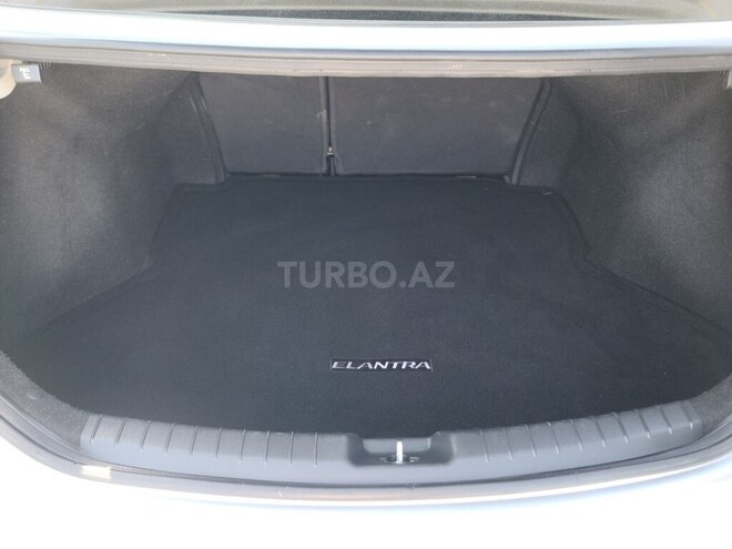 Hyundai Elantra 2018, 209,215 km - 2.0 л - Şəmkir