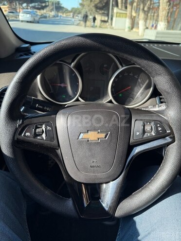 Chevrolet Cruze-11