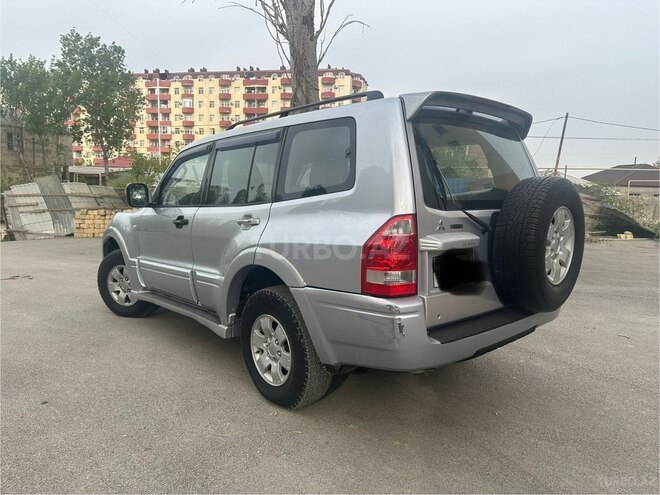 Mitsubishi Pajero 2004, 288,000 km - 3.0 л - Bakı