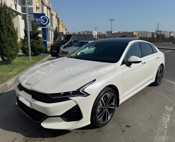 Kia K5-3