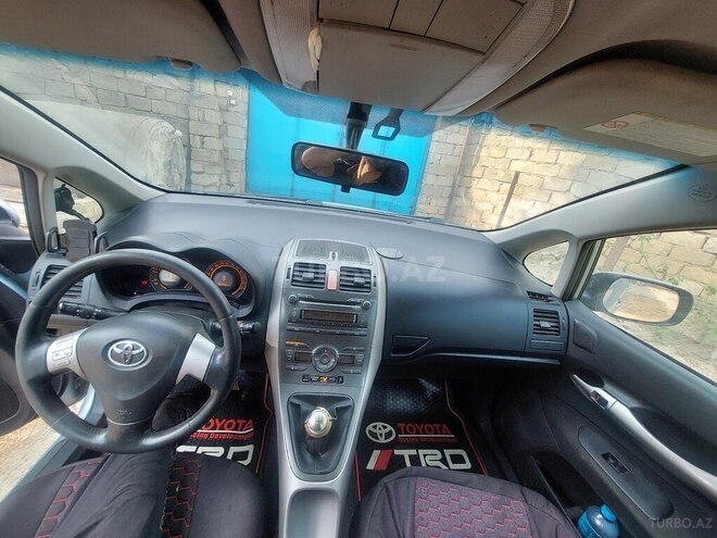 Toyota Auris 2008, 267,895 km - 1.4 l - Bakı