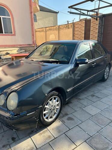 Mercedes E 220 d 1999, 470,000 km - 2.2 l - Sumqayıt