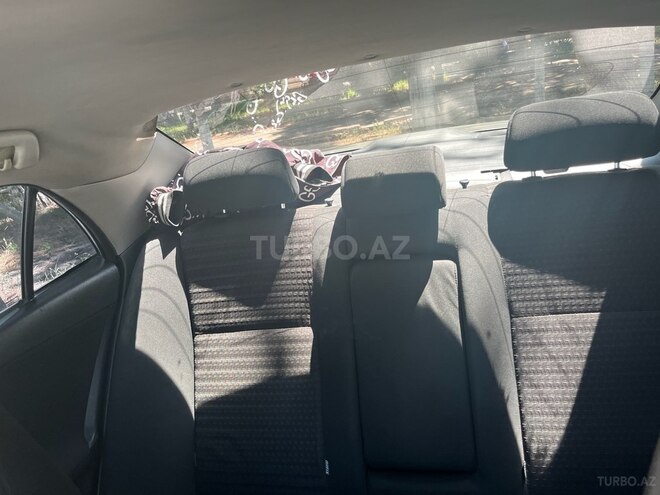 Toyota Corolla 2010, 370,000 km - 1.4 l - Tovuz