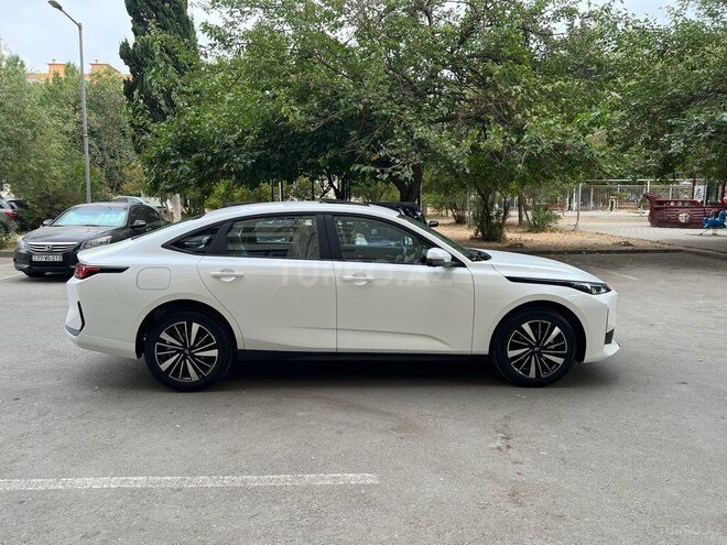 Changan Qiyuan A05 2025, 0 km - 1.5 л - Bakı