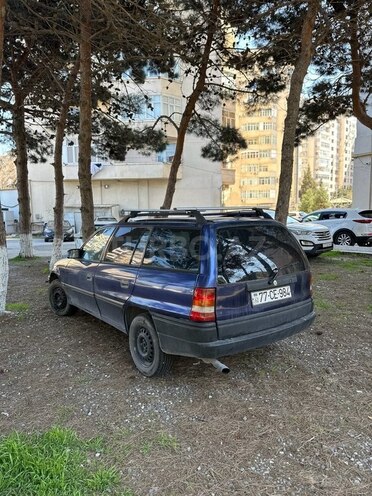 Opel Astra 1992, 380,000 km - 1.8 l - Bakı