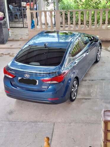 Hyundai Elantra 2015, 115,000 km - 1.8 l - Xudat