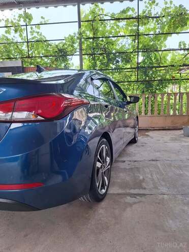 Hyundai Elantra 2015, 115,000 km - 1.8 l - Xudat