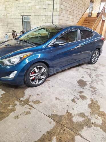 Hyundai Elantra 2015, 115,000 km - 1.8 l - Xudat