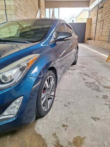 Hyundai Elantra 2015, 115,000 km - 1.8 l - Xudat