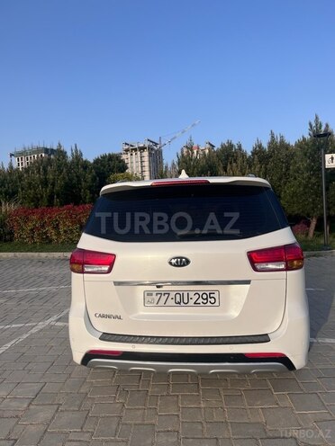 Kia Carnival 2016, 233,250 km - 2.2 l - Bakı