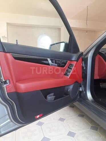 Mercedes C 250 2011, 250,000 km - 1.8 l - Yevlax
