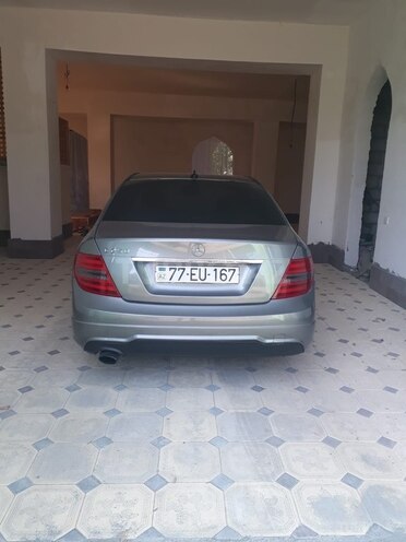 Mercedes C 250 2011, 250,000 km - 1.8 l - Yevlax