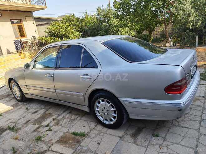 Mercedes E 270 1999, 270,000 km - 2.7 l - Bakı