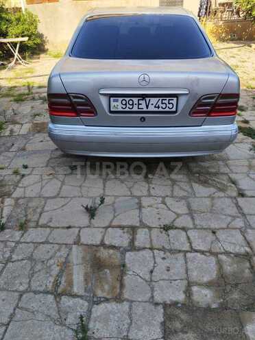 Mercedes E 270 1999, 270,000 km - 2.7 l - Bakı