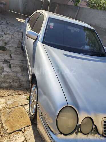 Mercedes E 270 1999, 270,000 km - 2.7 l - Bakı