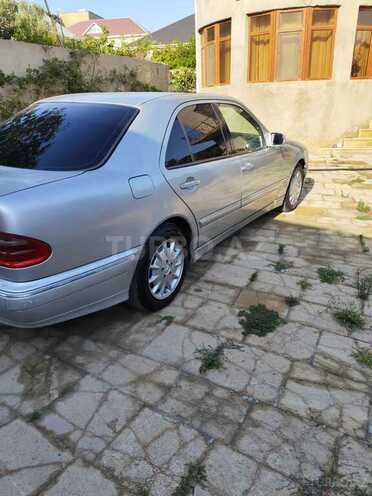 Mercedes E 270 1999, 270,000 km - 2.7 l - Bakı