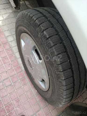 Ford Transit-8
