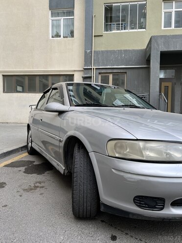 Opel Vectra-5