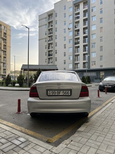 Opel Vectra-2