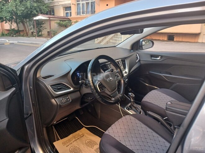 Hyundai Accent 2018, 117,530 km - 1.6 л - Bakı