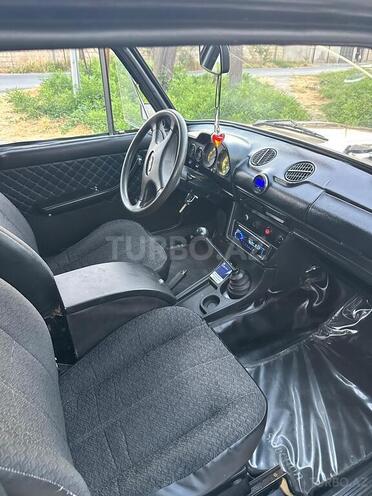 LADA (VAZ) 2106-7
