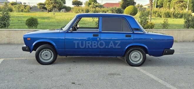 LADA (VAZ) 2107-4