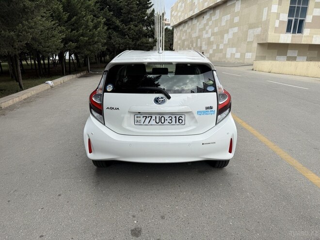 Toyota Aqua 2019, 27,819 km - 1.5 л - Bakı