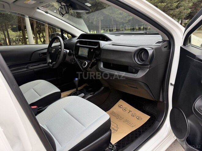 Toyota Aqua 2019, 27,819 km - 1.5 л - Bakı